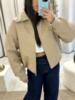 Bomber jacket δερματίνης με γιακά μπεζ - Image 5